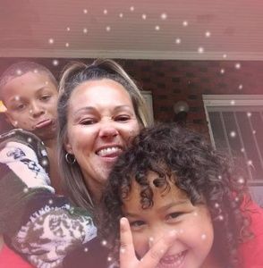 Meet your Posher, Crystal